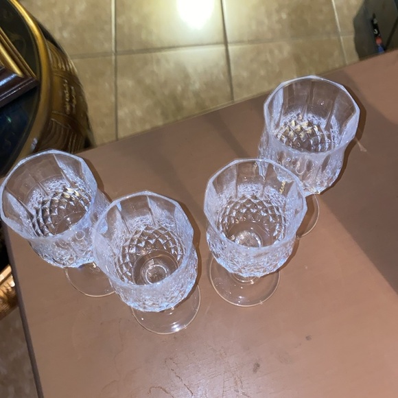 Mid 20th Century Cristal D’Arques Longchamp Wine Glasses- Set of 4 - Picture 6 of 6